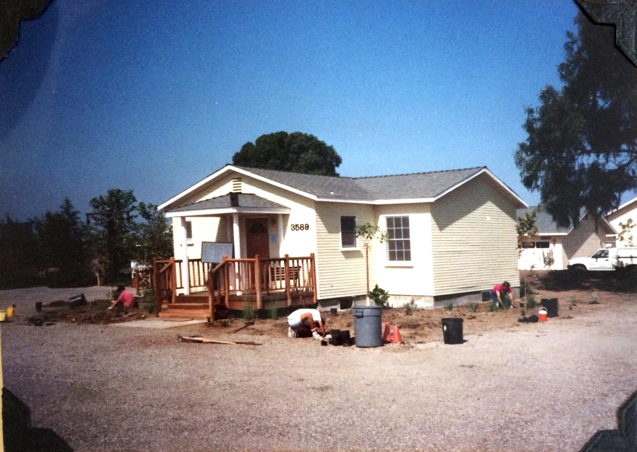 1992.11 Boy Scouts Planting at Audubon House